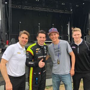 Meet your Posher, Grayson